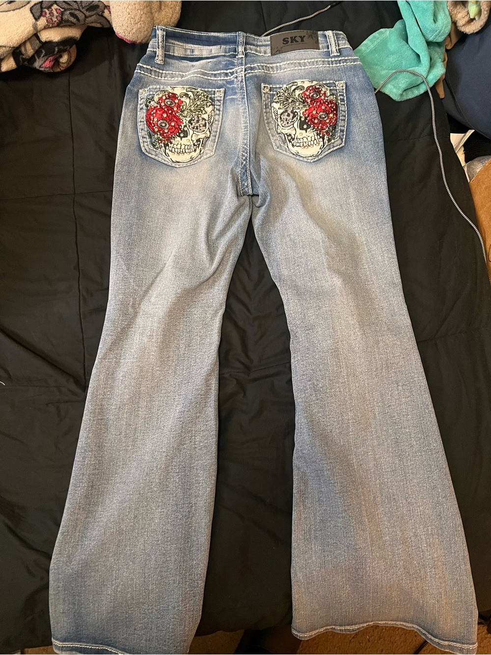 Sky Light Blue Wide Leg Jeans with Red Skull Pocket Embroidery